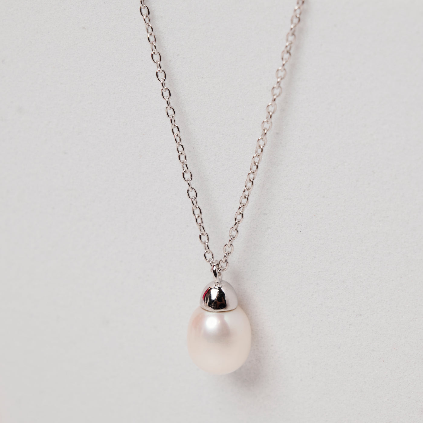 Silver Tear drop pearl Necklace
